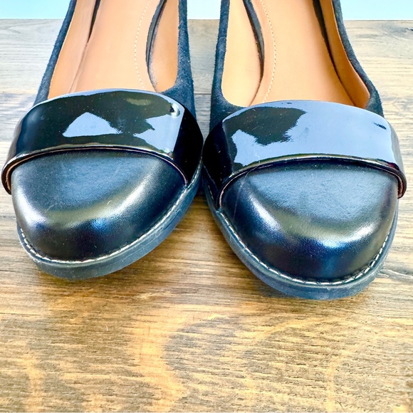 NWOB Clarks Artisan Women's Tarah Patent Suede Leather Black Pumps Chunky Heel 8 - Picture 4 of 9